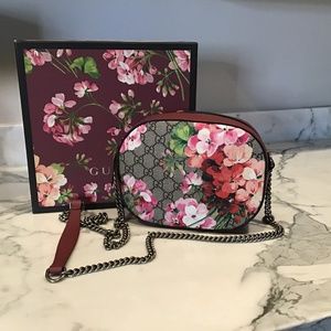 Gucci GG Blooms Mini Chain Bag